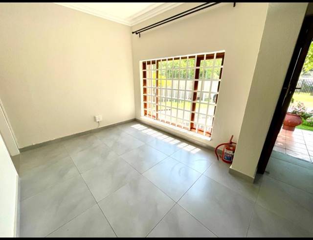 3 BEDROOM TOWNHOUSE FOR SALE IN NOORDHEUWEL